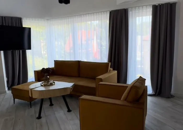 Rasmus לינה וארוחת בוקר 4*